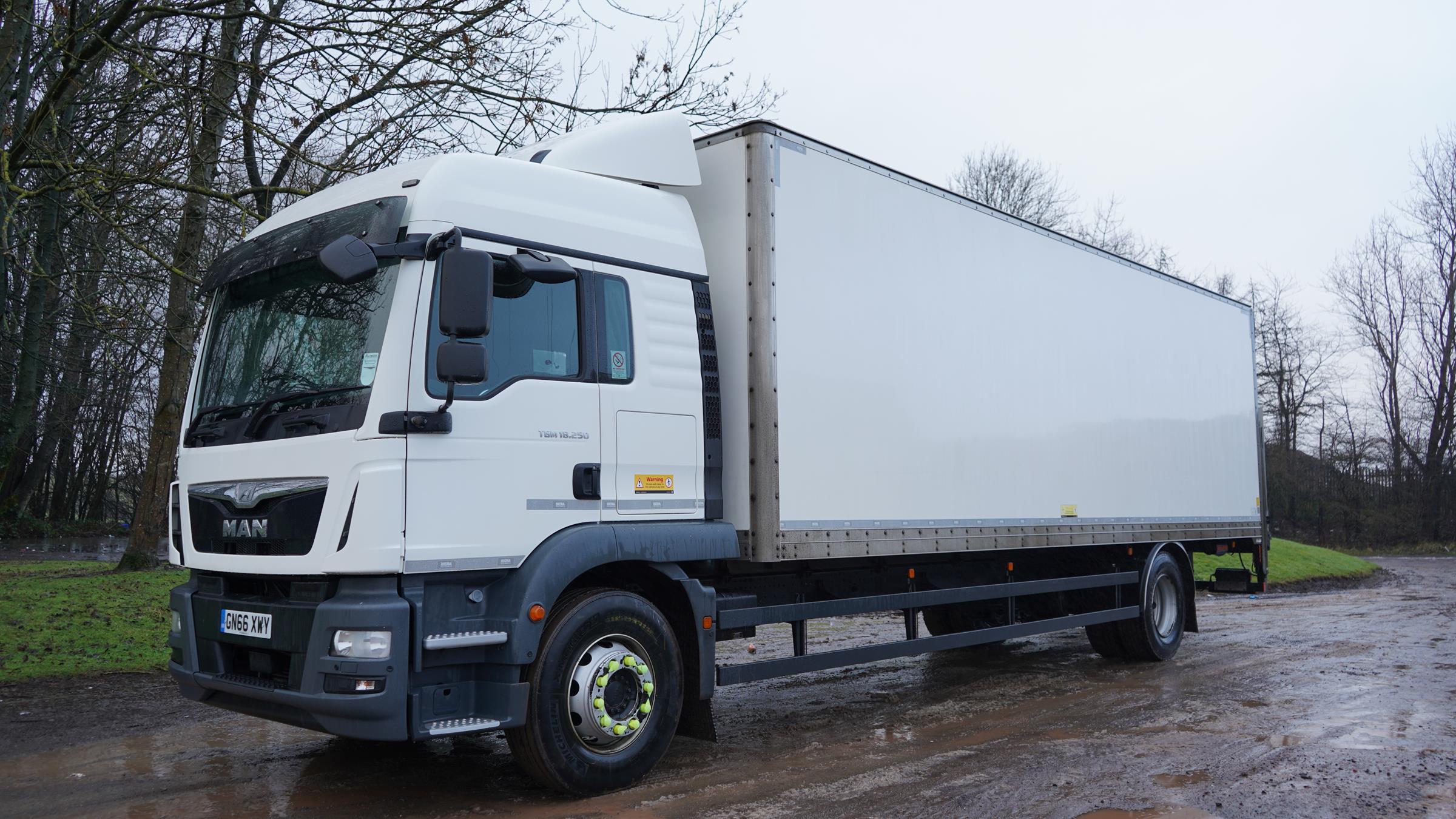 18000kgs MAN TGM 18.250 Box | Alltruck Group